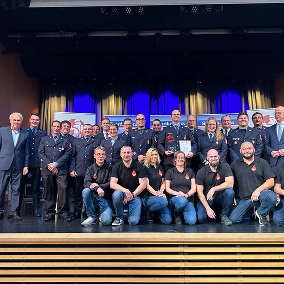 Ostbayerischer-Feuerwehrpreis-Quereinsteiger-Aktion-20.11.2023-1.jpg